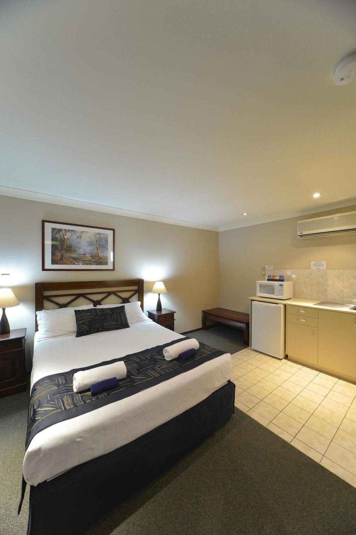 Wattle Grove Motel Perth Eksteriør billede